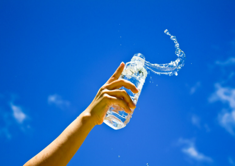 什么样的水是安全饮用水？